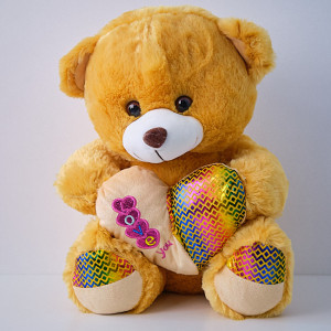 Ursulet de plus Twinkle, cu inimioara, inaltime 37 cm, Maro Deschis