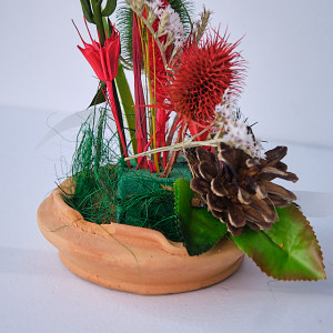 Aranjament floral in ghiveci, din flori uscate, rosu, 27cm