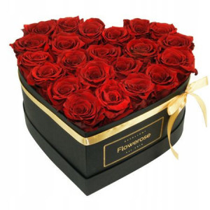 Aranjament floral Simply Roses cutie neagra inima cu trandafiri sapun rosu inchis