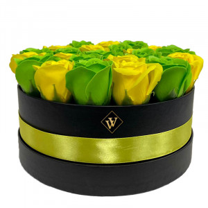 Aranjament floral Special Color in cutie rotunda cu 23 trandafiri sapun Verde-glaben