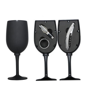 Caseta eleganta pentru vin, in forma de pahar cu 3 accesorii, 23.5 cm