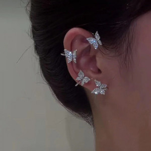 Cercel ear cuff pe toata urechea, Royal Butterflay argintiu pentru urechea stanga