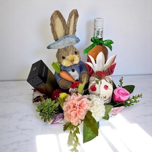 Cos cadou Paste Bunny Elegance cu vin rose Domeniile Bohotin, cafea Davidoff, praline Heidi si dulciuri Kinder - Img 4