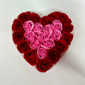 Cutie Acetofan in forma de inima cu trandafiri de sapun, Rosu