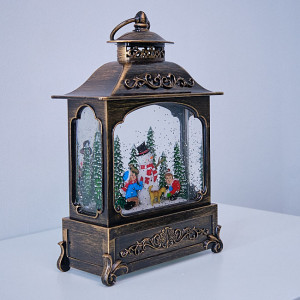 Decoratiune luminoasa cu tematica de Craciun in forma de felinar, muzical, cu doi copii, un om de zapada si un caine, Maro Vintage
