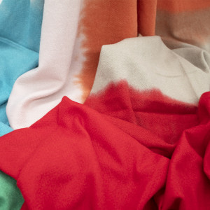 Esarfa Square Rainbow tip sal, din material gros cu casmir, in cutie cadou, 182x72 cm - Img 6