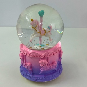 Glob muzical din sticla cu unicorn, suport din rasina si iluminare decorativa, Roz - Img 4