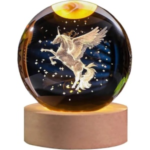 Lampa de veghe Unicorn Magic, 3D, glob din cristal si baza din lemn, 10 cm