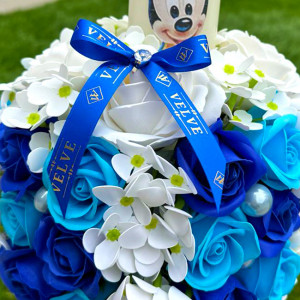 Lumanare de botez cu Mickey Mouse, hortensi, trandafiri din sapun si perle, baiat