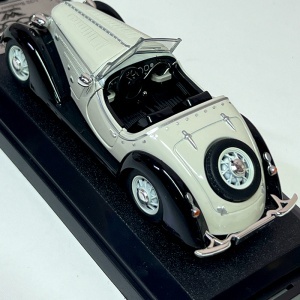 Macheta auto masina vintage Wanderer W25K Roadster 1936, model colectie scara 1:32, crem - Img 5