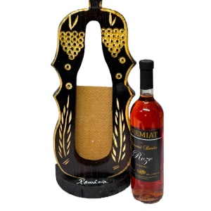 Minibar, suport din lemn in forma de vioara cu sticla vin, Inaltime 60 cm, Negru