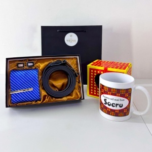 Pachet Elegance Gift Socru, set cravata cu ac, butoni, curea si cana "Pentru cel mai bun socru", in punga Velve - Img 5
