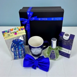 Pachet Pure Love "Pentru cel mai bun bunic", parfum, cana personalizata, papion si odorizant auto, in cutie cadou - Img 5