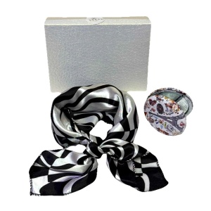 Set 4 Pachete Elegance pentru femei, cu esarfa eleganta si oglinda, in cutie cadou - Img 2