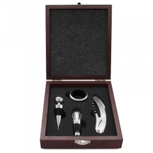 Set cadou pentru barbati VLV, cutie din lemn cu 4 accesorii pentru vin 18x15cm