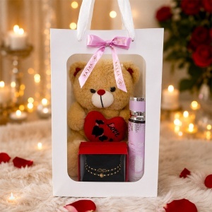 Set dama Teddy Box cu ursulet crem cu inima de plus, spray de corp arabesc VV LOVE si set de bratari in cutie rosie - Img 6