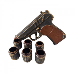 Set ornamental, practic din ceramica cu sticla in forma de pistol si 6 pahare, Maro/Negru