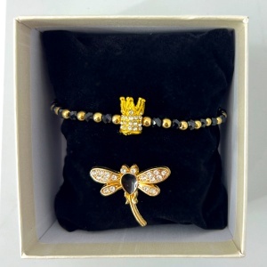 Set Martisor bratara reglabila cu coroana si brosa libelula aurie cu cristale, in cutie eleganta crem - Img 4