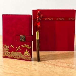 Set Oriental Notebook, cu agenda si pix, in cutie eleganta, Rosu - Img 2