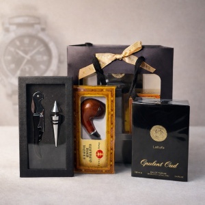 Set pentru barbati cu parfum arabesc Lattafa Opulent Oud 100 ml, pipa din lemn, set accesorii vin, in punga eleganta - Img 2