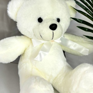 Ursulet de plus Tobi, cu papion, Inaltime 24 cm, Alb