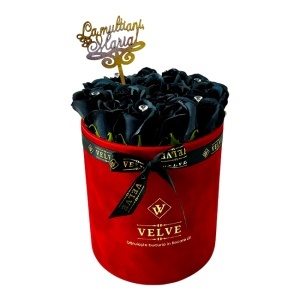Aranjament Crystal Beauty,15 trandafiri sapun, cristale, cutie rosie de catifea, topper "La multi ani Maria!",Negru