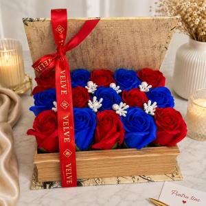 Aranjament floral cu 15 trandafiri de sapun in cutie tip carte, Rosu-Albastru