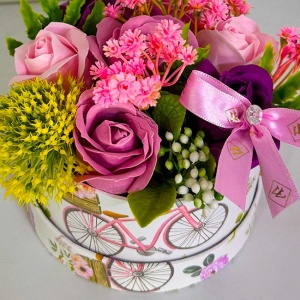 Aranjament floral cadou