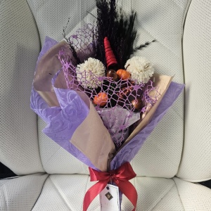Buchet floral, decor pentru Halloween