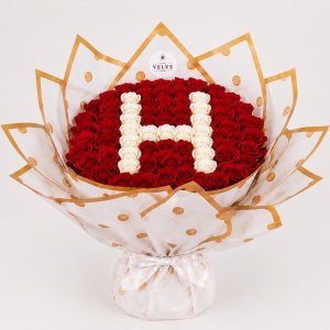 Buchet floral personalizat cu litera din 65 trandafiri de sapun, Rosu- Alb - Img 8