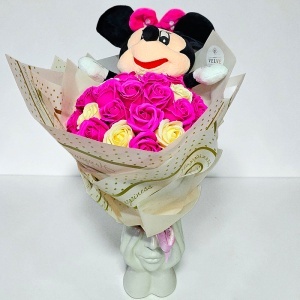 Buchet floral premium Minnie Mouse cu 31 trandafiri de sapun, 50 cm, Fucsia-Crem - Img 2
