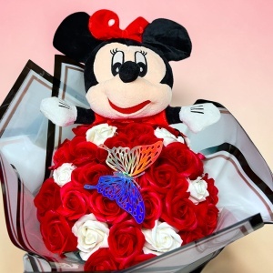Buchet floral premium Minnie Mouse cu 31 trandafiri de sapun si fluture decorativ, 50 cm, Rosu-Alb - Img 3