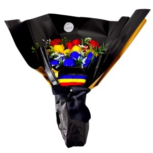 Buchet floral Tricolor cu trandafiri de săpun și plante artizanale - Img 6