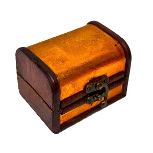Cutie din lemn, pentru accesorii, cu aspect de cufar 9x7x7 cm, Auriu detaliu