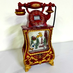 Decoratiune premium Nostalgic Phone, cu functii muzicale, lumina LED si zapada in miscare, Sania Mosului trasa de reni, Rosu Bordo 32X17X8 cm