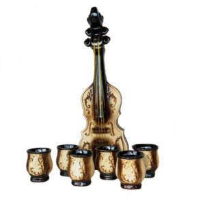 Set, suport din lemn in forma de vioara cu imprimeu pentru bautura traditionala cu 6 pahare
