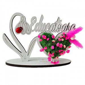 Ornament din lemn Draw Me, ce poate fi personalizat cromatic, cu tematica individuala (Educatoare), buburuza rosie, licheni stabilizati si imortele, Fucsia 4