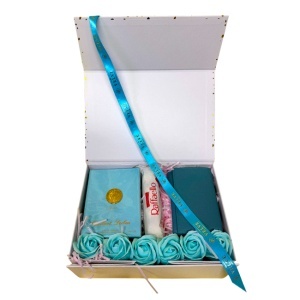 Pachet Blue Desire, Parfum arabesc Lattafa Opulent Dubai Unisex 100 ml, portofel elegant, Raffaello 40g si 6 trandafiri sapun