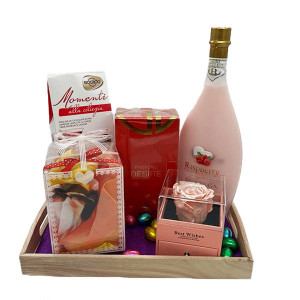 Pachet HappyEaster, Lichior Raspperry, parfum Desire de dama, cutiuta cu trandafir criogenat, praline Momenti, esarfa si 8 oua de ciocolata