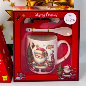 Pachet Christmas Delight, cu odorizant de camera si set cana ceramica, farfurie si lingurita, in punga cadou, Rosu - Img 3