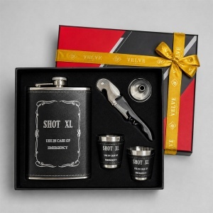 Set cadou pentru barbati Shot XL, cu plosca, 2 pahare, palnie si tirbuson multifunctional, in cutie eleganta - Img 2