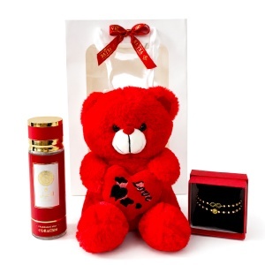 Set dama Teddy Box cu ursulet rosu cu inima de plus, spray de corp arabesc VV LOVE si set de bratari in cutie rosie
