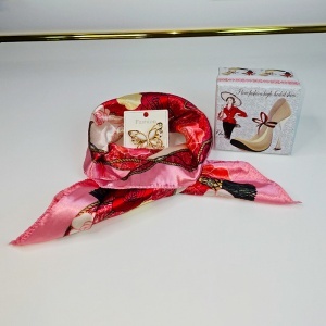 Set esarfa roz cu brosa fluture eleganta - Img 6