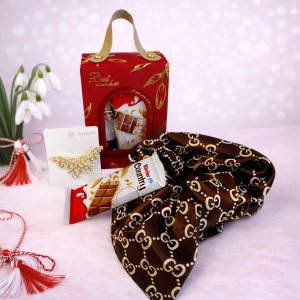 Set Martisor femei, esarfa satinata, brosa fluture, Kinder Country, maro