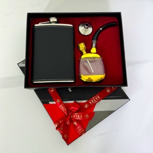 Set cadou Pipe, ce contine plosca, palnie si pipa 2 in 1