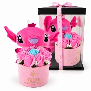 Aranjament cu 8 trandafiri de sapun si plus Stitch, in cutie transparenta, Roz