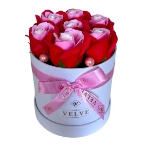 Aranjament floral Glamour Double Color, cutie rotunda cu 7 trandafiri sapun in doua culori, Rosu-roz pal - Img 1