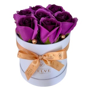 Aranjament floral Glamour Double Color, cutie rotunda cu 7 trandafiri sapun in doua culori, Mov deschis-mov inchis - Img 1