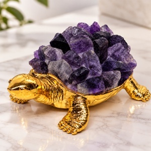 Broscuta testoasa decorativa din metal, cu LED si pietre mov, USB inclus, 12 x 5 cm