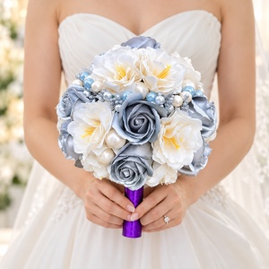 Buchet Mireasa Silver cu trandafiri, anemone si accesorii, silver-alb